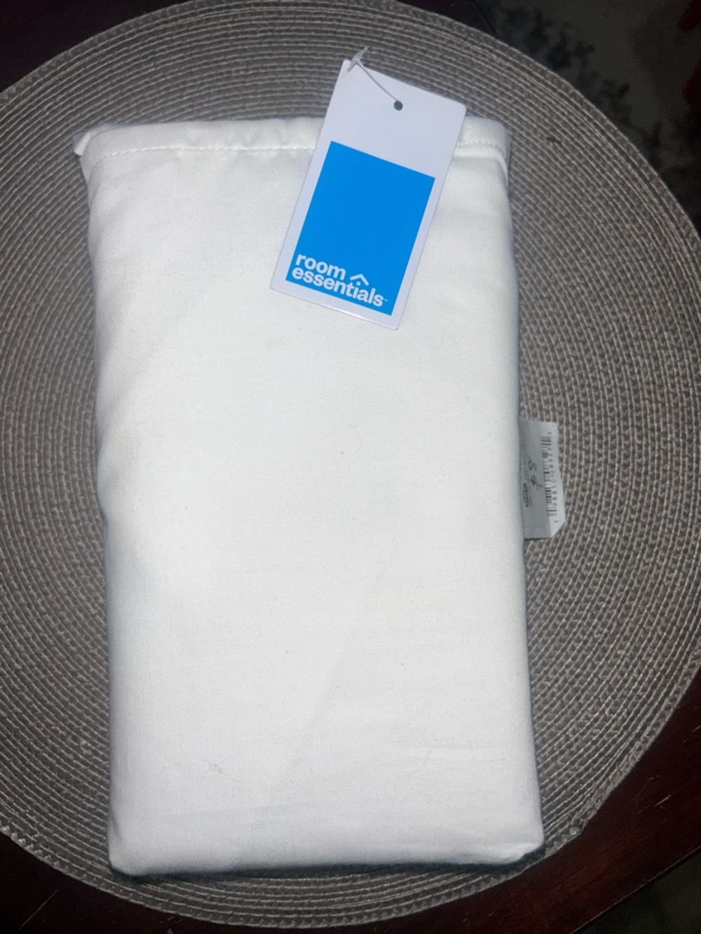 Room Essentials White Pillow Protector - Crisp White